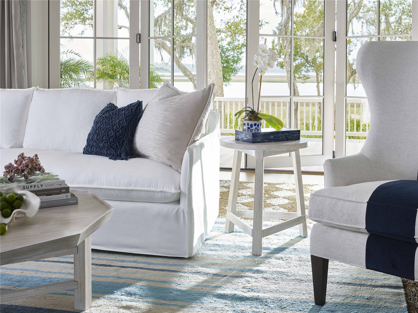 Getaway Round End Table