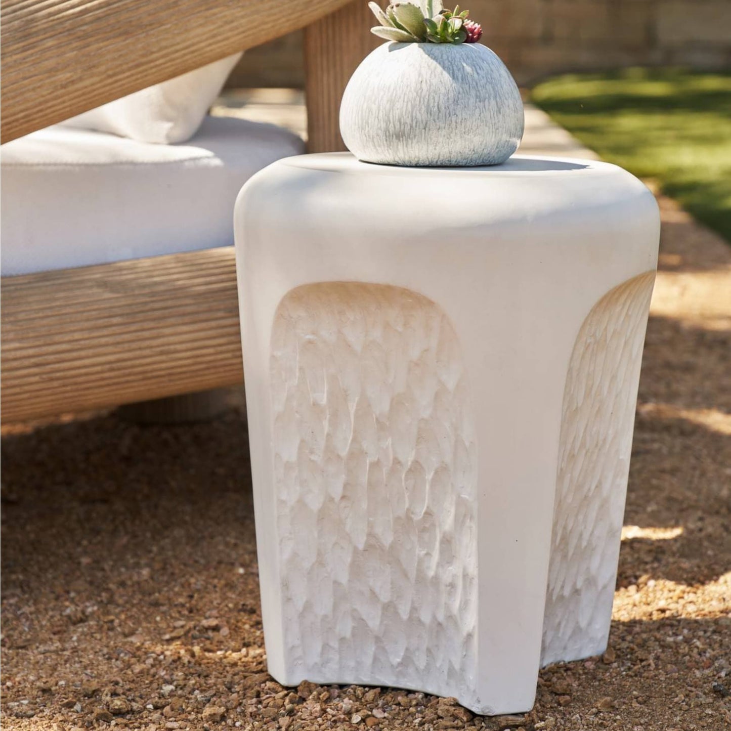 CAPER OUTDOOR ACCENT TABLE